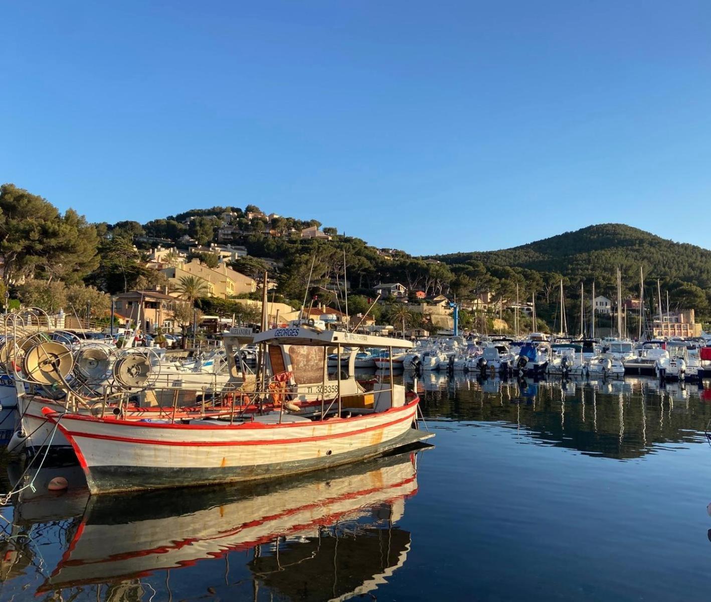 Studio Cosy En Bord De Mer Saint-Cyr-sur-Mer Bagian luar foto